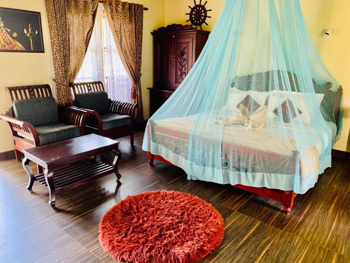 Maadathil 3* Varkala